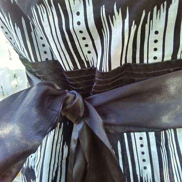 AGB geometrical black and white dress size 8 - Picture 6 of 8